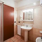 Lecci Lido Altanea Apartamento *