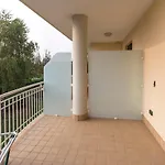 Lecci Lido Altanea Apartamento *