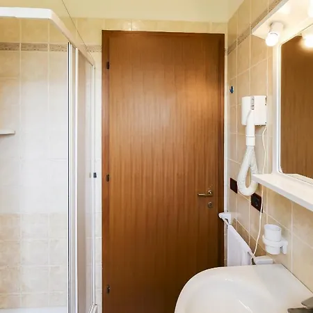 Lecci Lido Altanea *