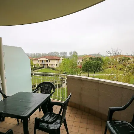 Lecci Lido Altanea Apartment *