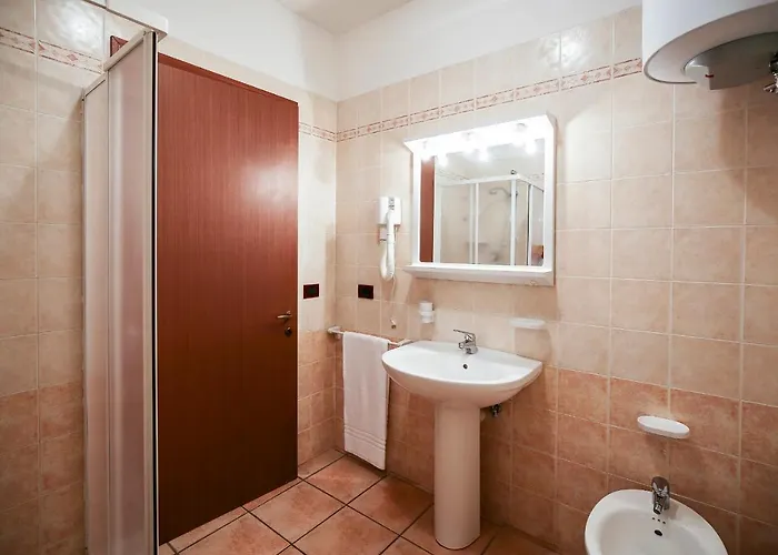 Lecci Lido Altanea Apartmán *