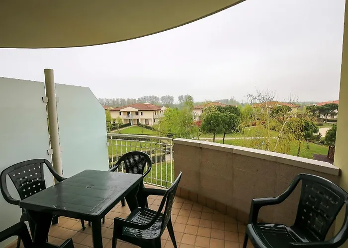 Lecci Lido Altanea Apartman *